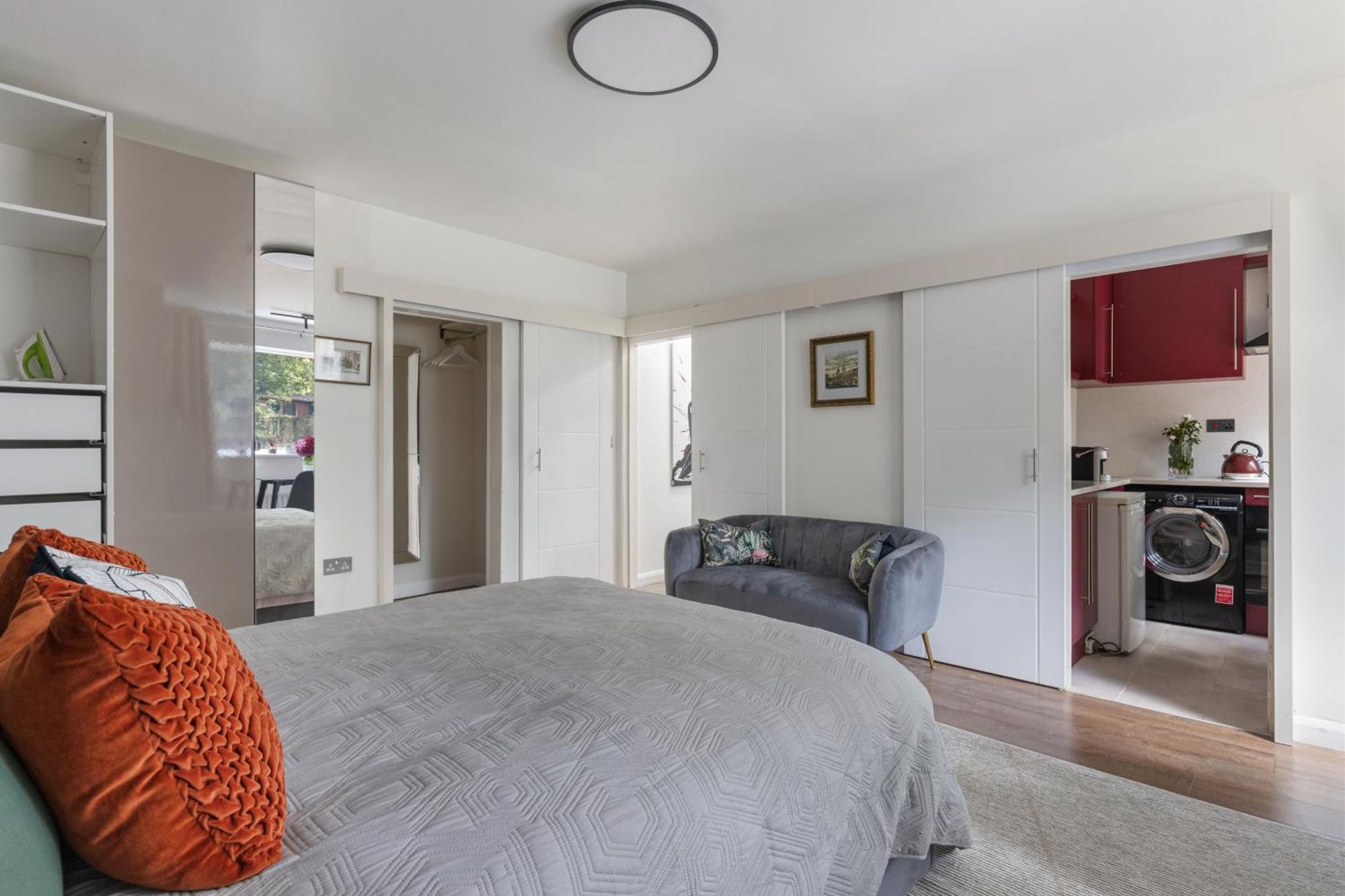 King Studio Apartment With Garden And Parking Ealing Dış mekan fotoğraf