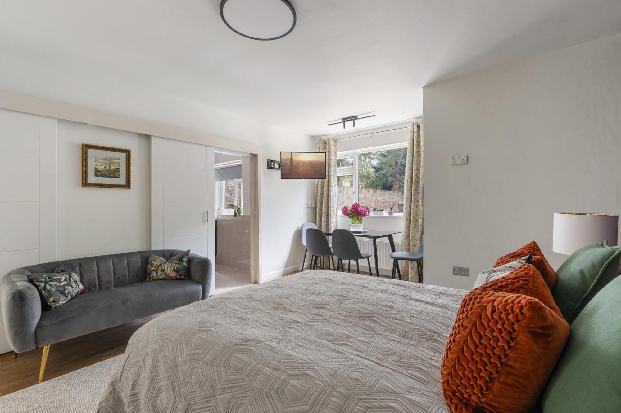 King Studio Apartment With Garden And Parking Ealing Dış mekan fotoğraf