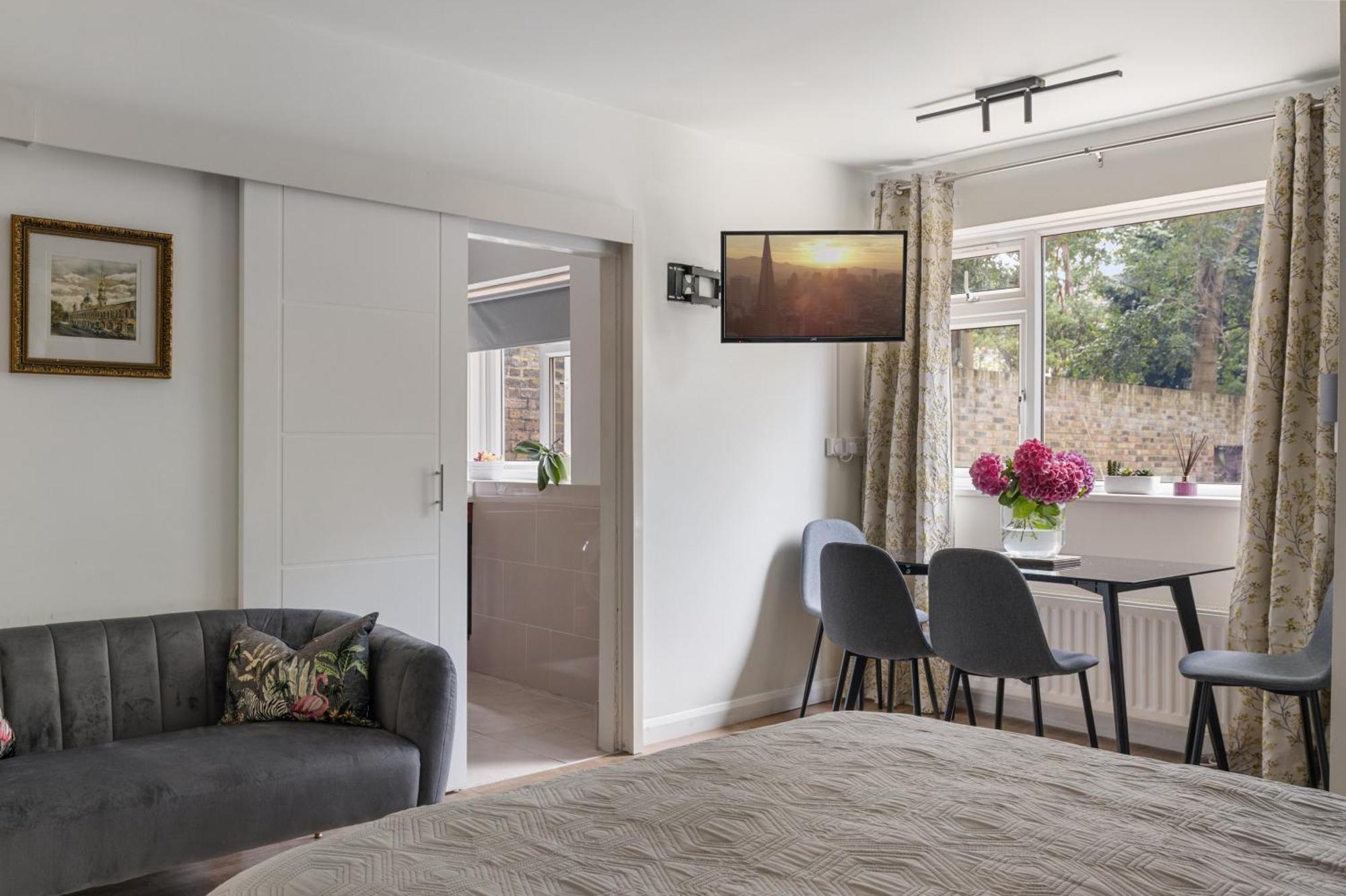 King Studio Apartment With Garden And Parking Ealing Dış mekan fotoğraf
